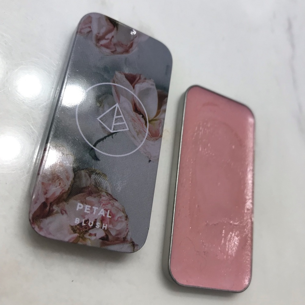 Maskcara lip and cheek - petal